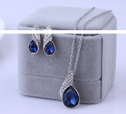 Crystal Earring & Necklace Set