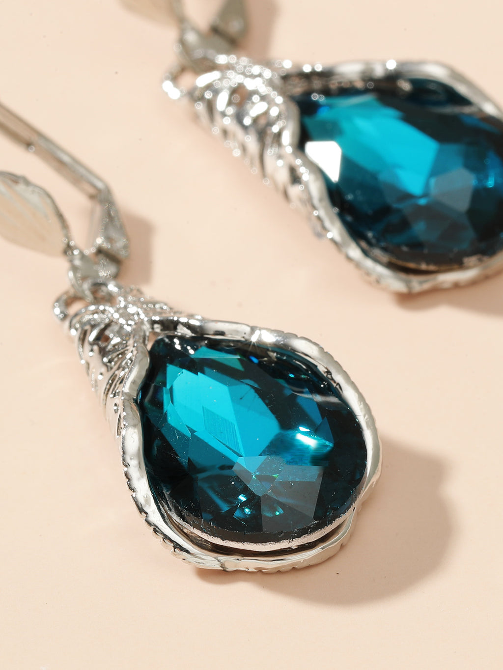 Retro Water Drop Earrings